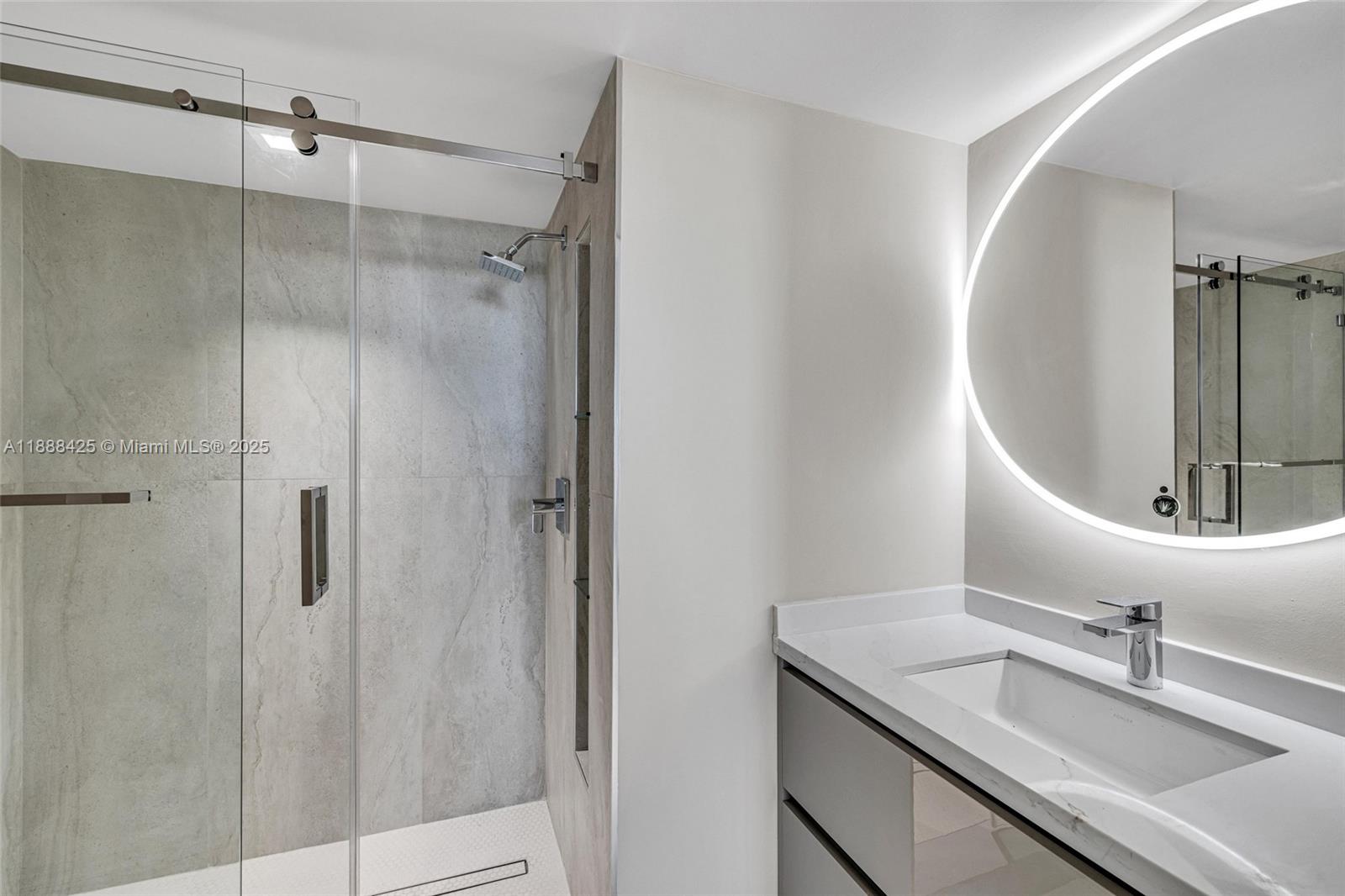 90 Alton Road, Unit 1103 Miami Beach, FL 33139 - Photo 10 of 51