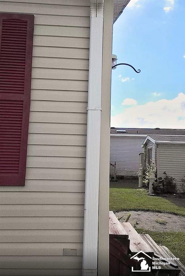 19559 Maplegrove Road Gibraltar, MI 48173 - Photo 29 of 30