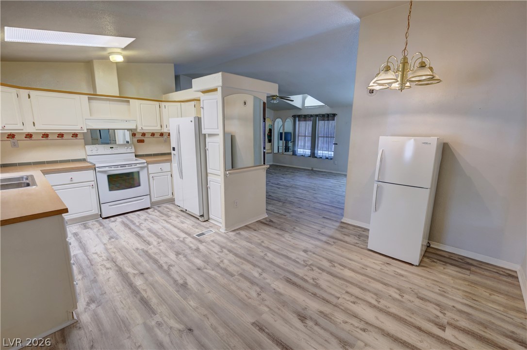 5600 Doubletree Road Pahrump, NV 89061 - Photo 17 of 63