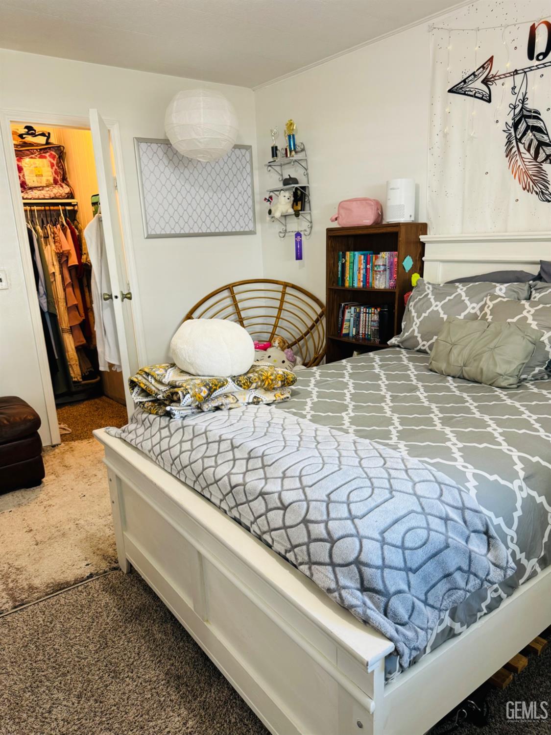 Undisclosed Address Bakersfield, CA 93313 - Photo 20 of 32 a living room with furniture