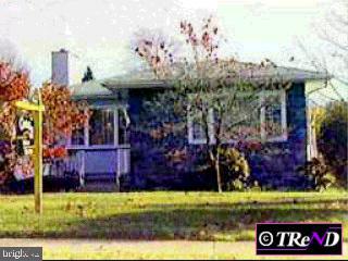 1527 Dorchester Road Havertown, PA 19083 - Photo 1 of 1 Gallery Image 1