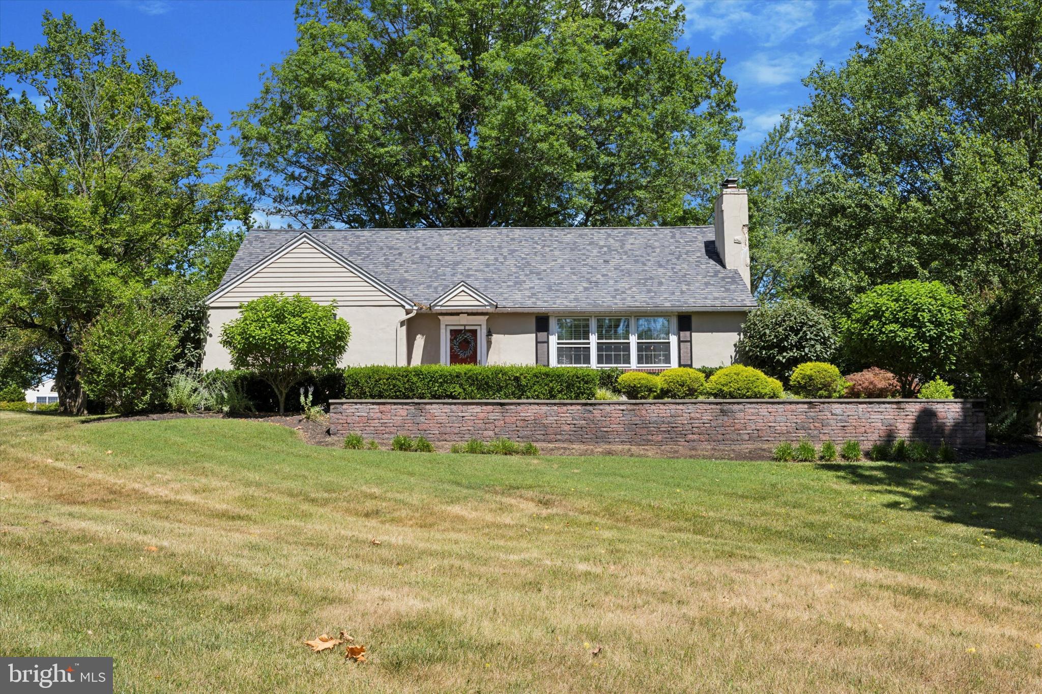 1624 Clearview Road Lansdale, PA 19446 - Photo 1 of 42 Front
