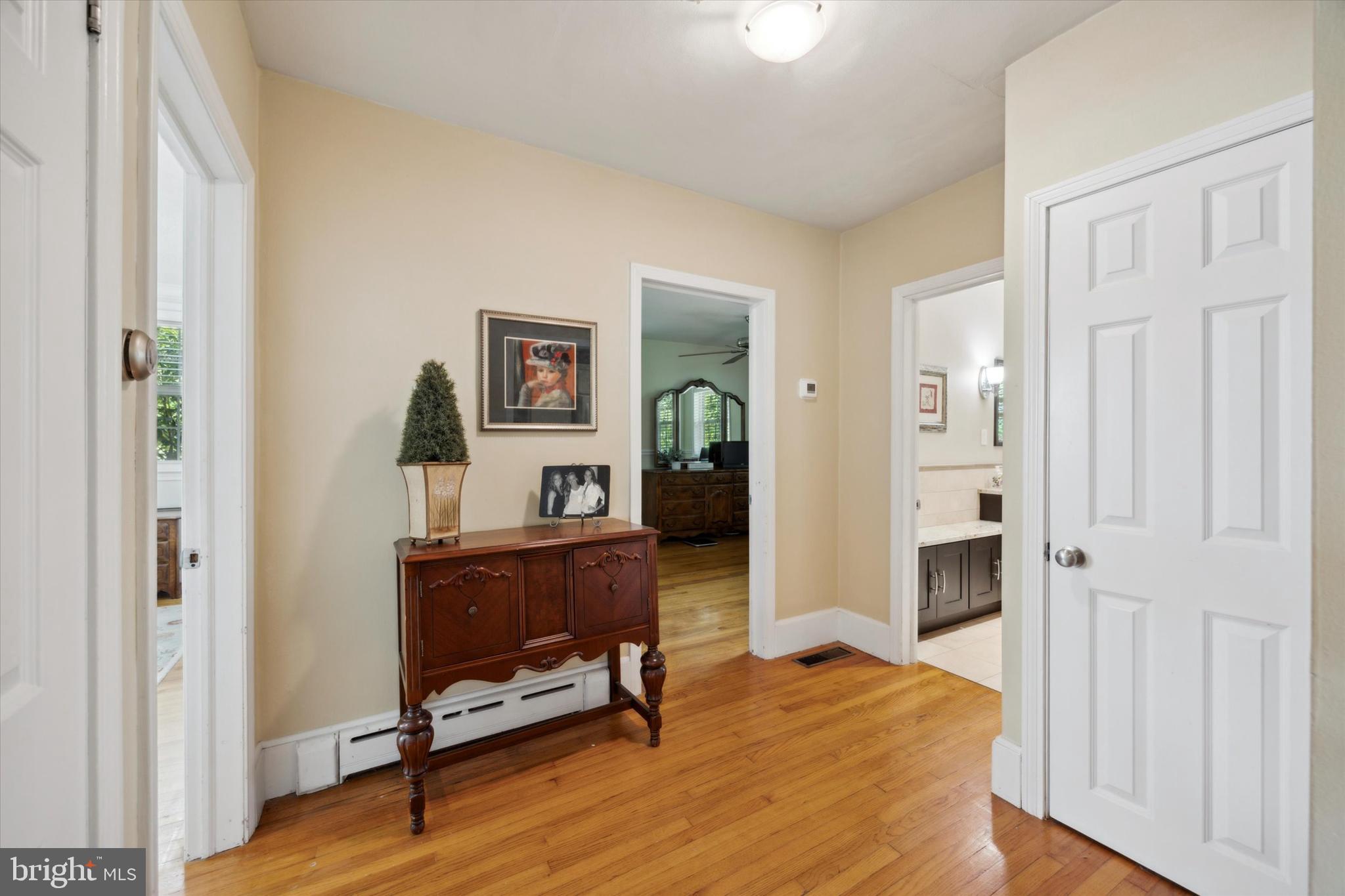 1624 Clearview Road Lansdale, PA 19446 - Photo 22 of 42 Upstairs Hall