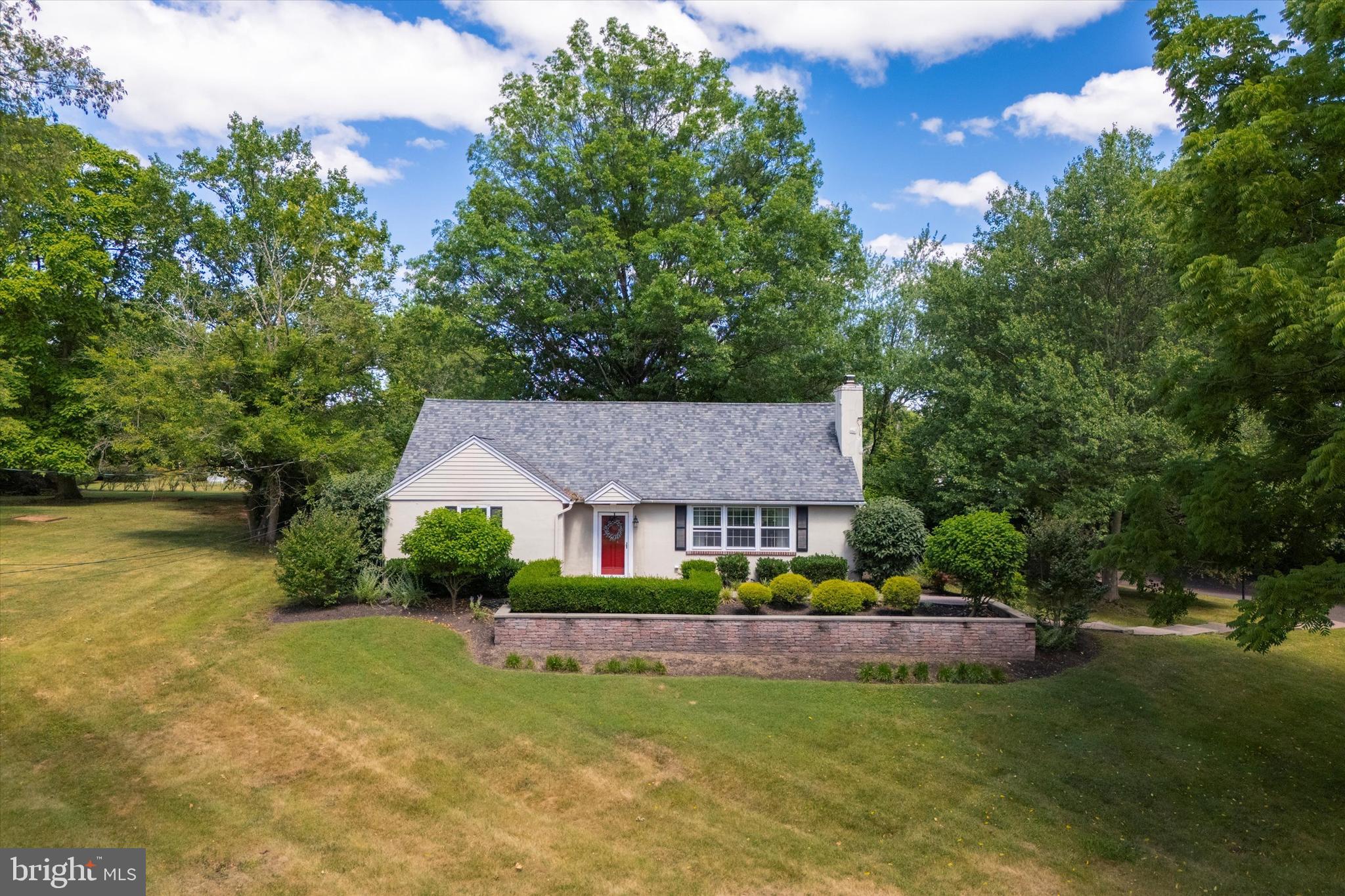 1624 Clearview Road Lansdale, PA 19446 - Photo 3 of 42 Front