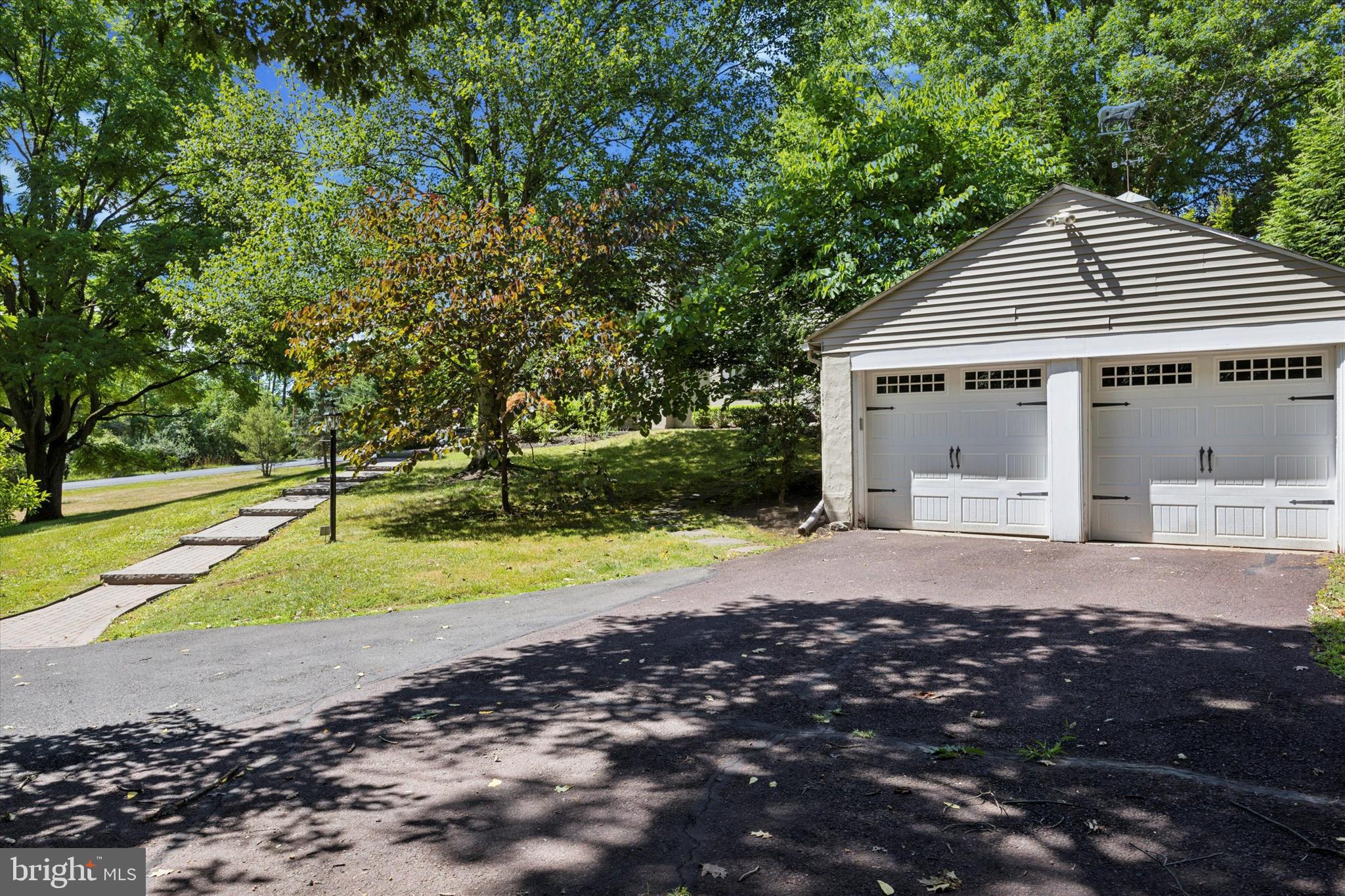 1624 Clearview Road Lansdale, PA 19446 - Photo 34 of 42 Garage