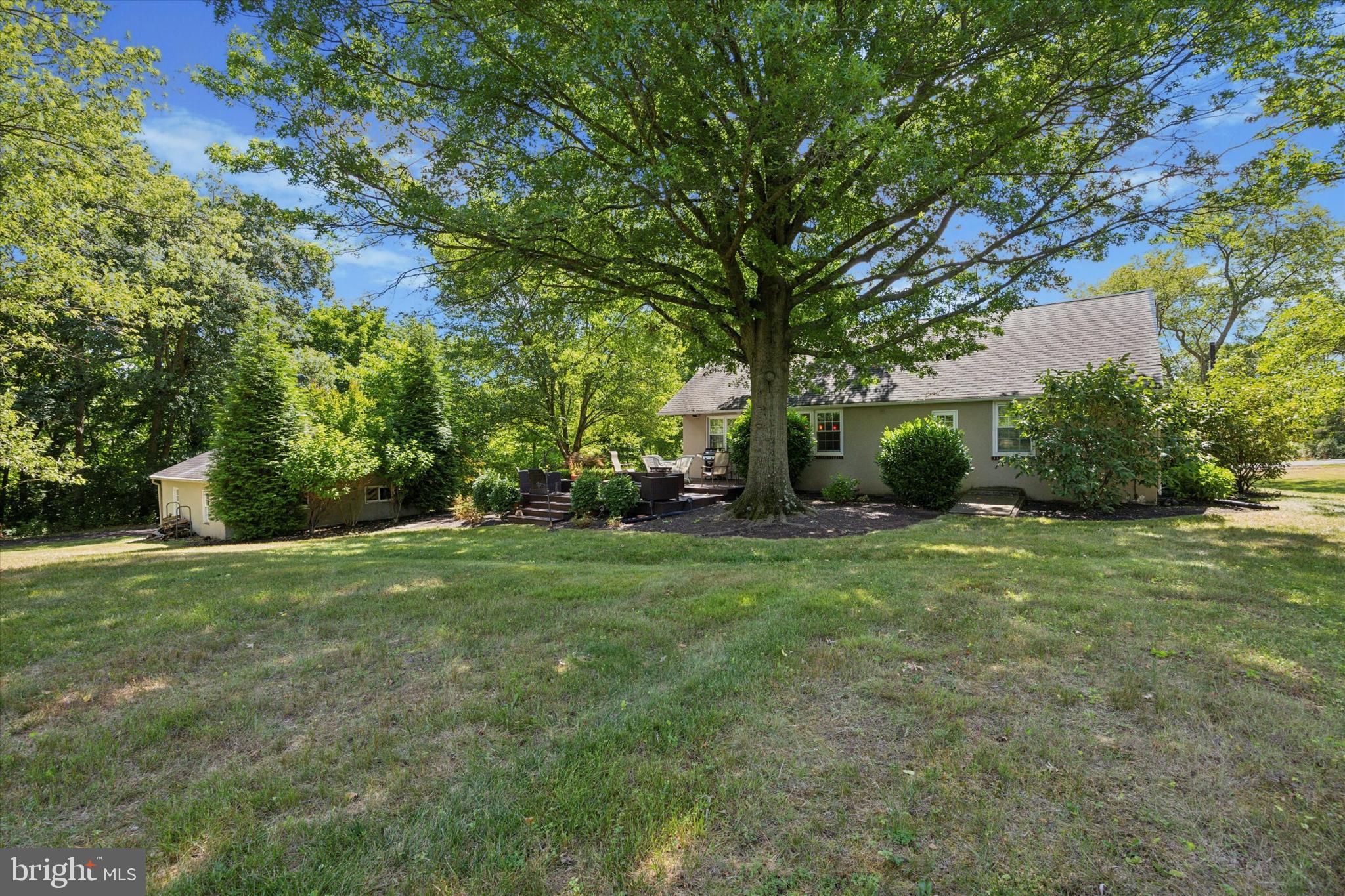 1624 Clearview Road Lansdale, PA 19446 - Photo 36 of 42 Backyard