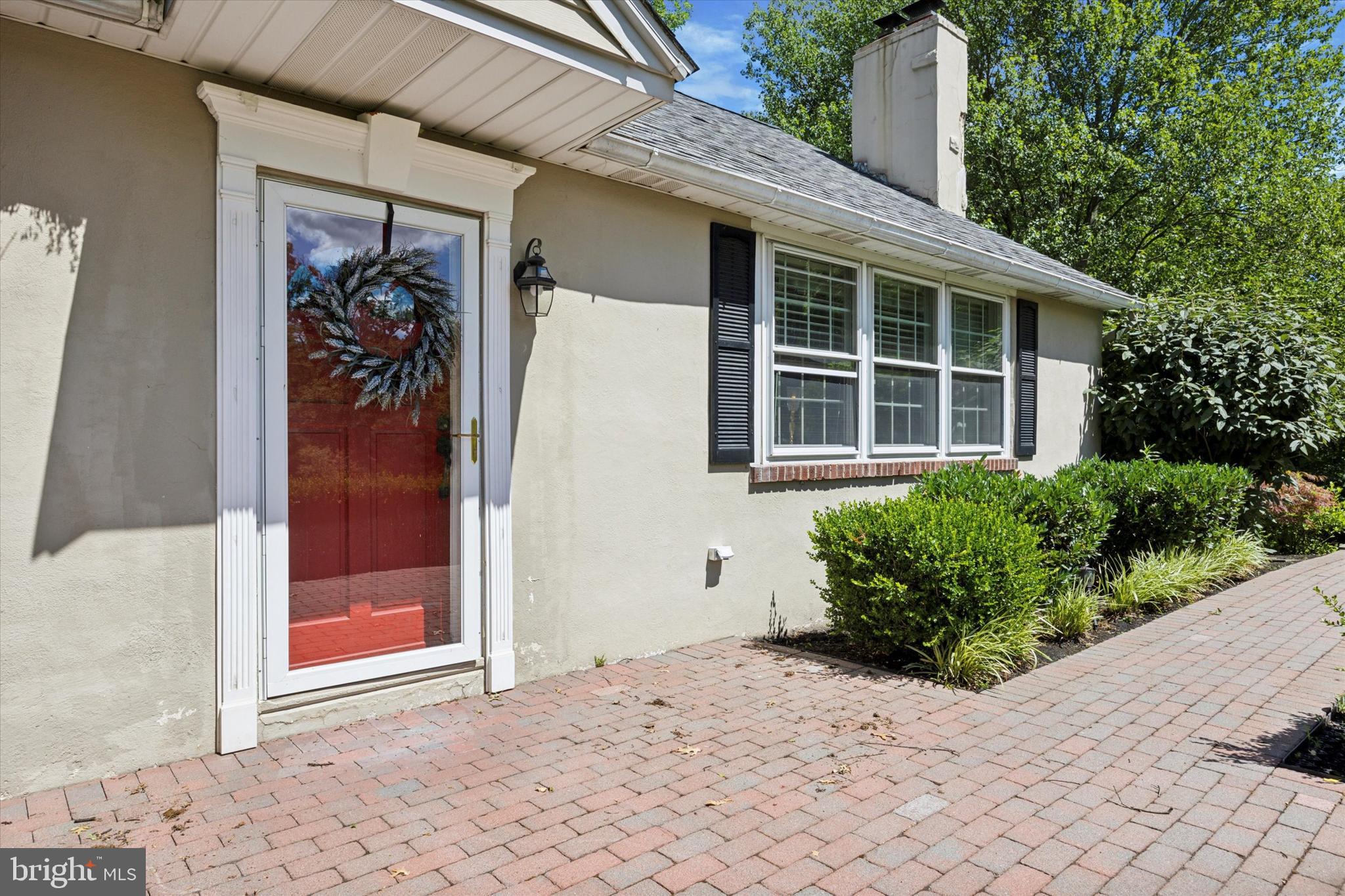 1624 Clearview Road Lansdale, PA 19446 - Photo 4 of 42 Front