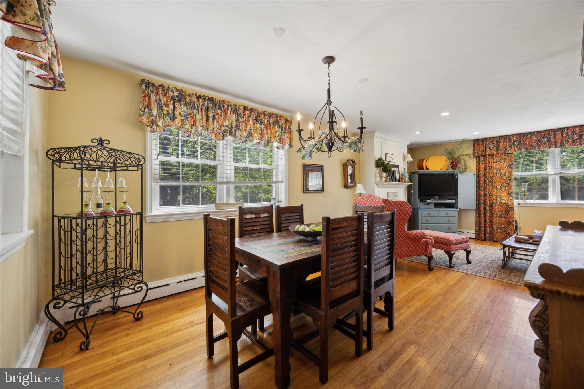1624 Clearview Road Lansdale, PA 19446 - Photo 10 of 42 Dining Room