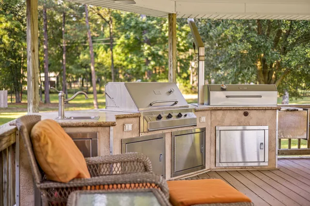 $1,850,000 | 15050 Lake Paula Drive, Willis, TX 77318