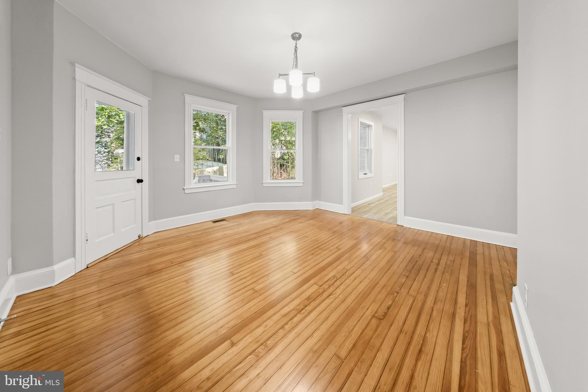 10220 Capitol View Avenue Silver Spring, MD 20910 - Photo 15 of 62 Dining room with door to porch