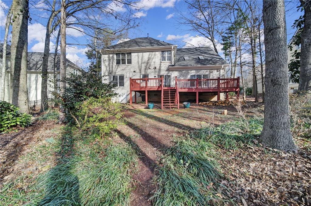 584 Cranborne Chase Fort Mill, SC 29708 - Photo 33 of 36 a view of a chairs and tables in the patio