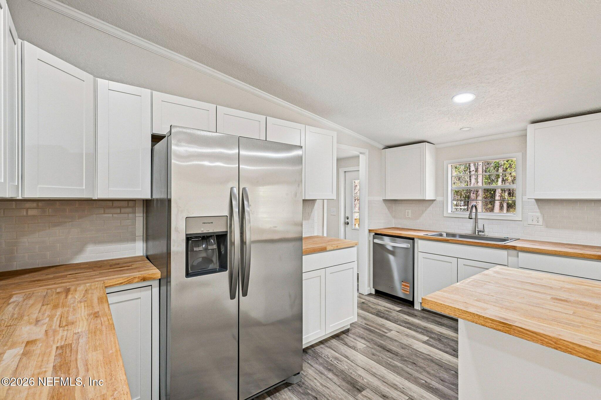 4938 Basil Street Middleburg, FL 32068 - Photo 11 of 47 18-web-or-mls-Basil St-S2102-018