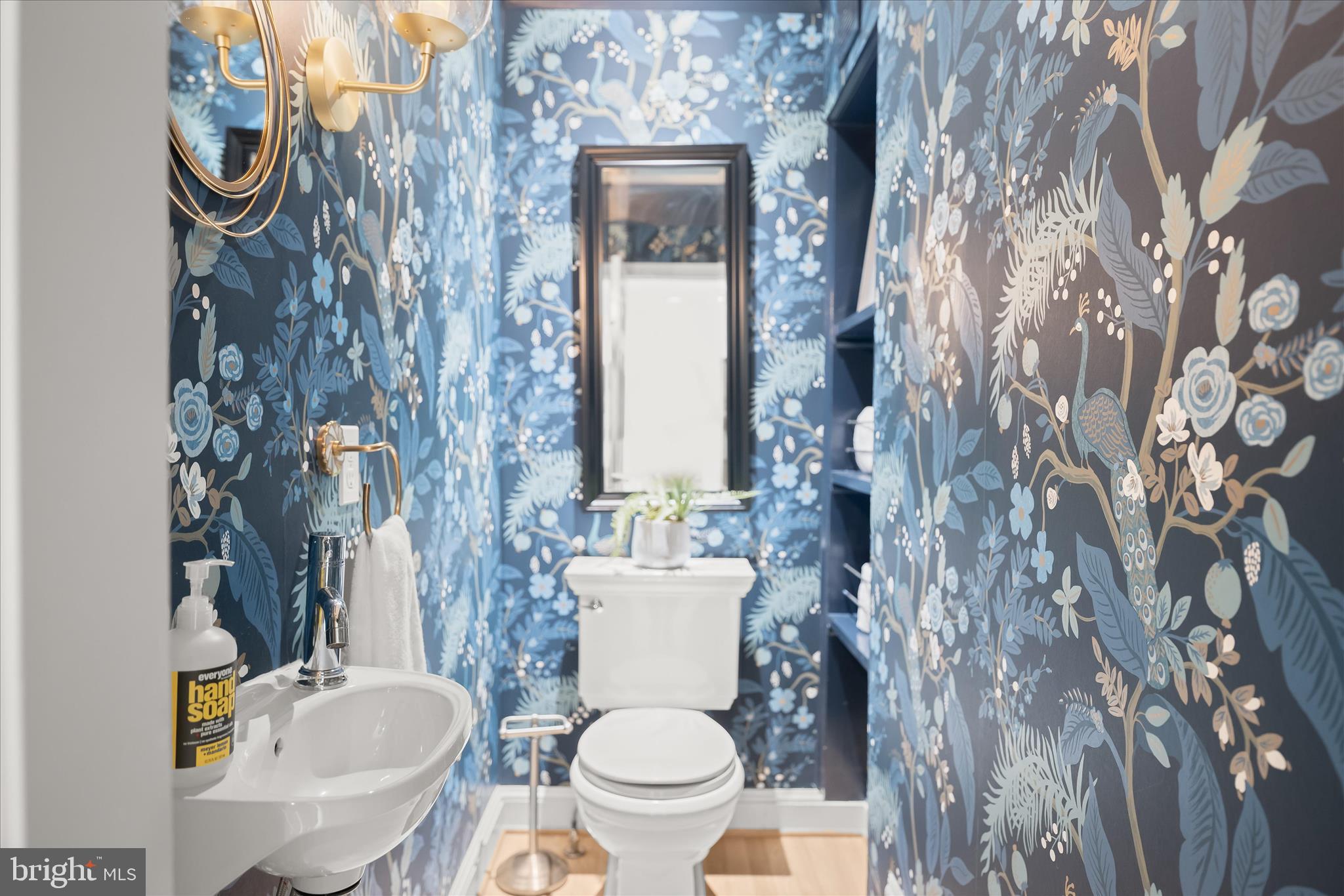 10318 Parkman Road Silver Spring, MD 20903 - Photo 15 of 42 Chic main level powder room