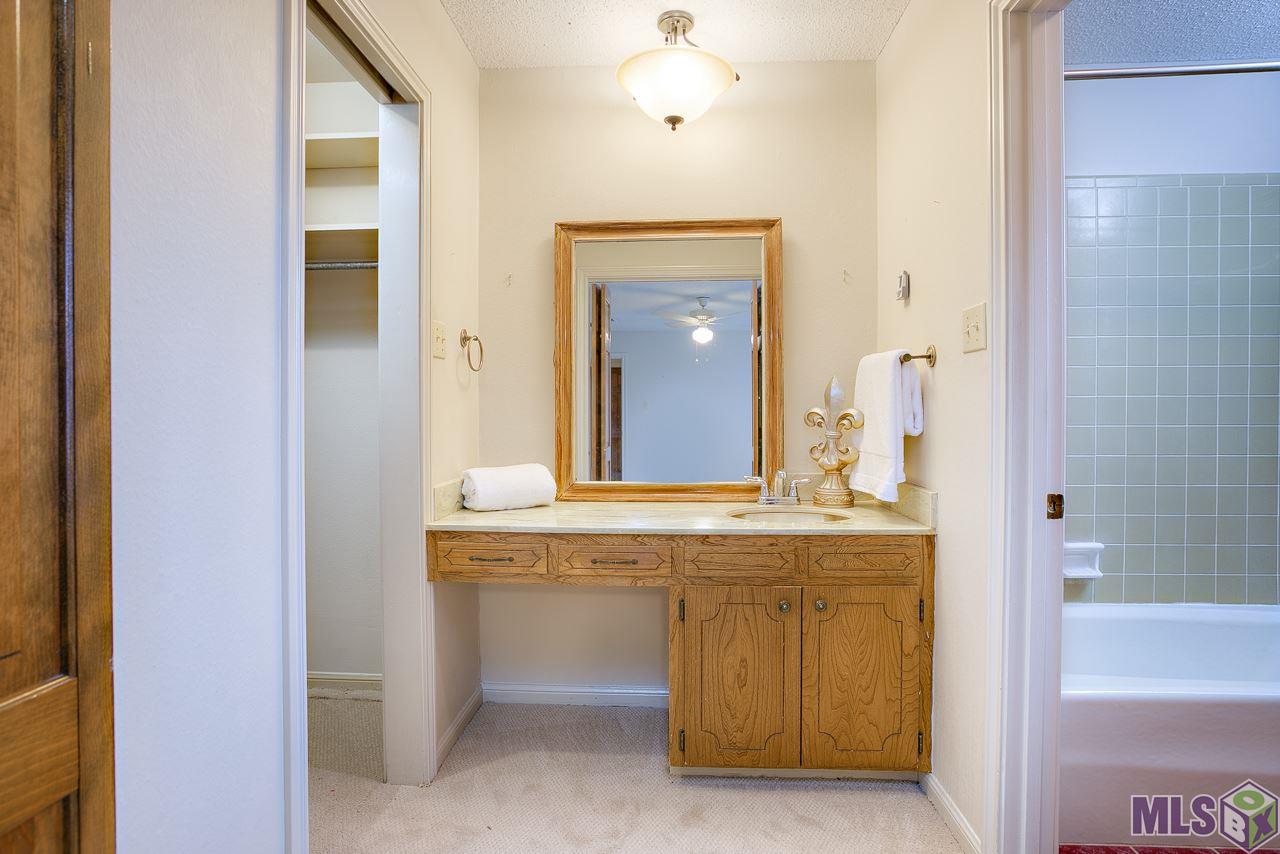 3109 Woodland Ridge Boulevard Baton Rouge, LA 70816 - Photo 7 of 18 Gallery Image 7