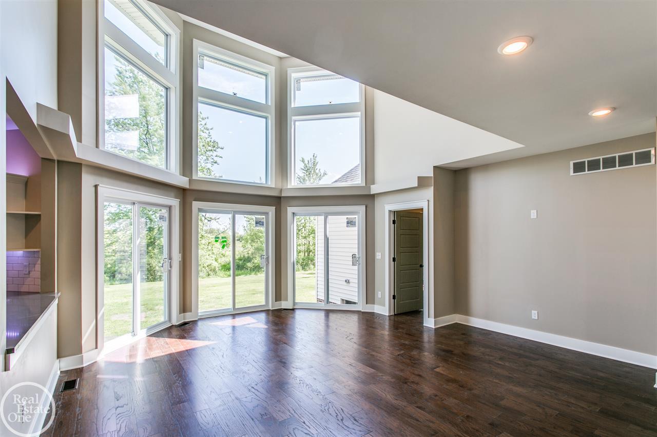 12203 Dunn Road Memphis, MI 48041 - Photo 9 of 34 31321624-9.JPG