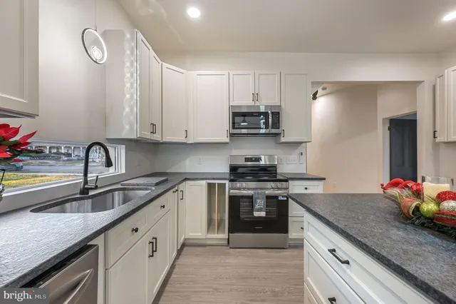 $469,900 | 410 West Street, Clayton, DE 19938