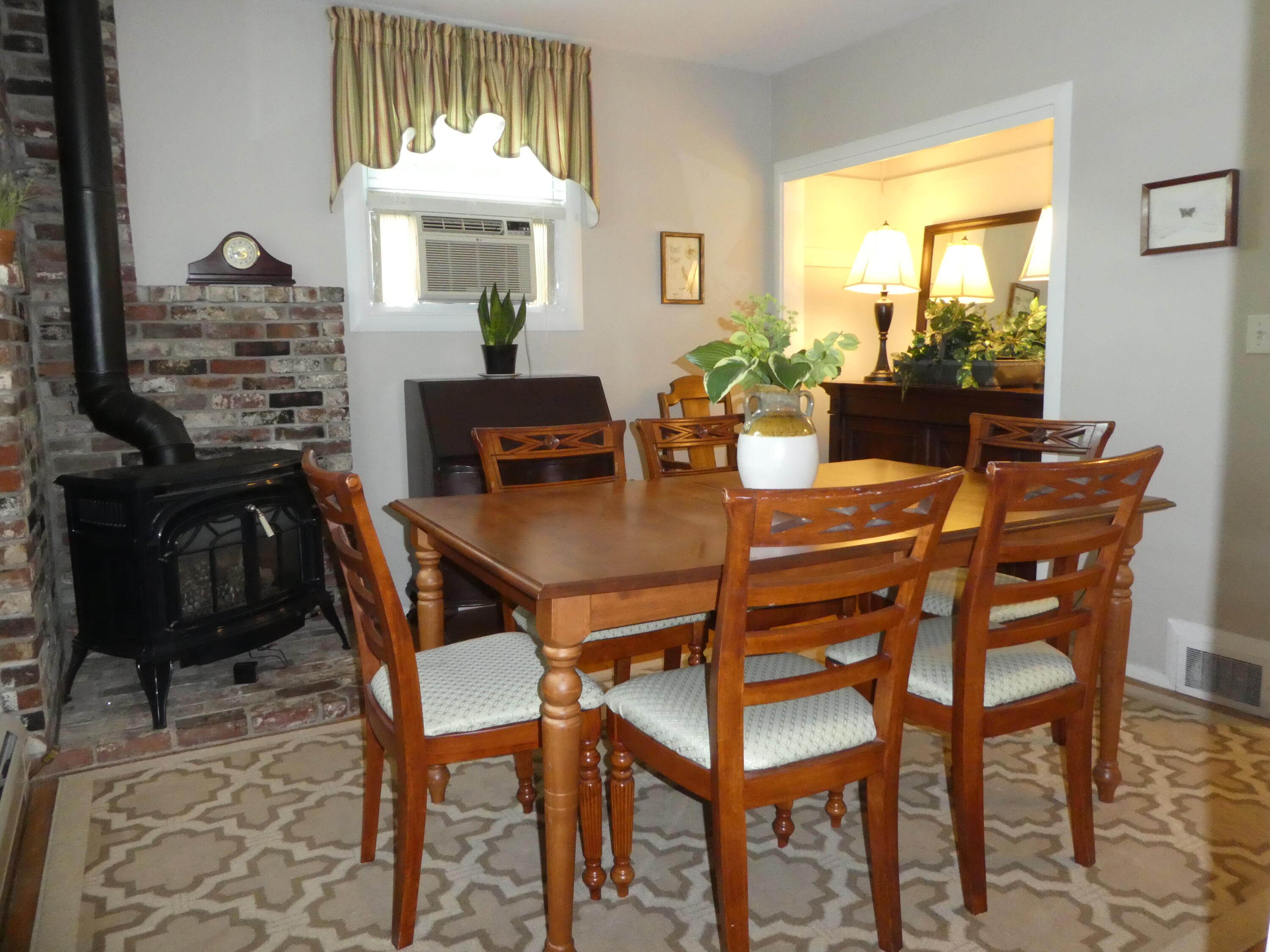 34 Coach Road South Portland, ME 04106 - Photo 25 of 35 dining room