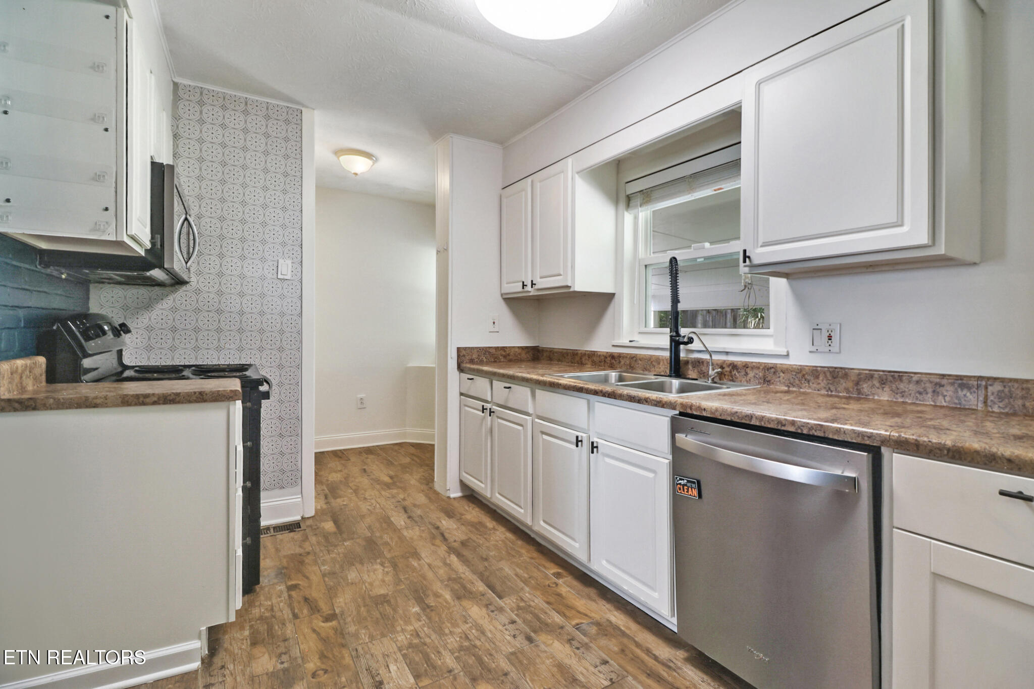 119 East Magnolia Lane Oak Ridge, TN 37830 - Photo 15 of 33 if1a0204-if1a0208K