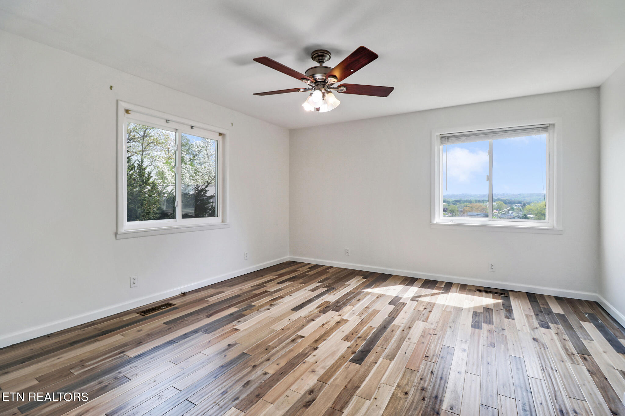 119 East Magnolia Lane Oak Ridge, TN 37830 - Photo 20 of 33 if1a0234-if1a0238