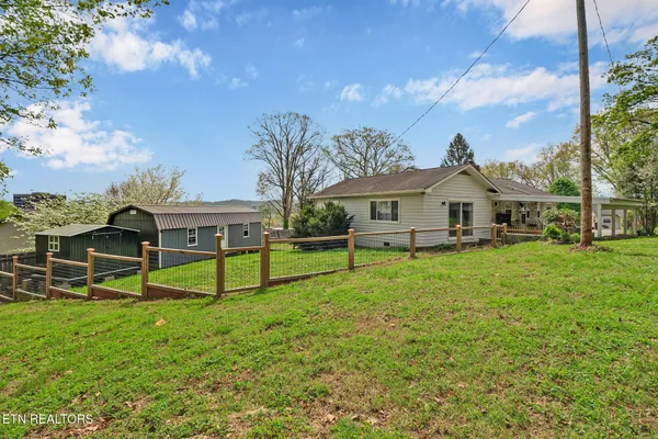 $360,000 | 119 East Magnolia Lane, Oak Ridge, TN 37830