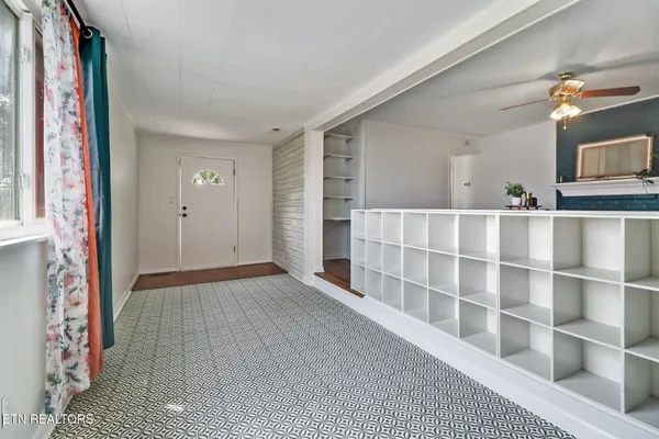 $360,000 | 119 East Magnolia Lane, Oak Ridge, TN 37830