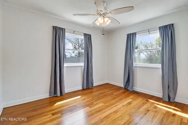 $360,000 | 119 East Magnolia Lane, Oak Ridge, TN 37830