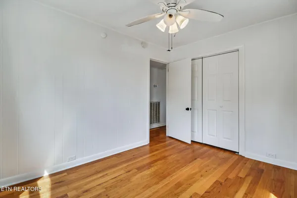 $360,000 | 119 East Magnolia Lane, Oak Ridge, TN 37830