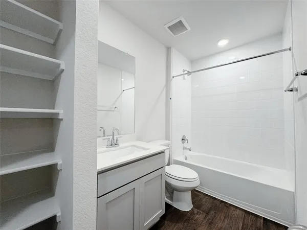 $1,895 | 1207 Camden Lane, Lockhart, TX 78644