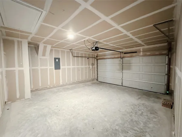 $1,895 | 1207 Camden Lane, Lockhart, TX 78644