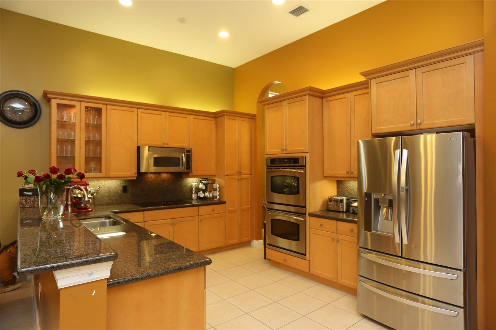 4808 Southwest 183rd Avenue Miramar, FL 33029 - Photo 11 of 24 Photo 18