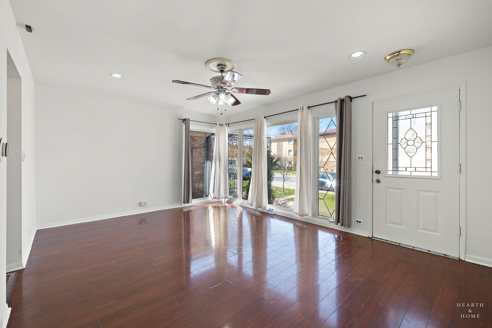 7615 West Addison Street Chicago, IL 60634 - Photo 6 of 37