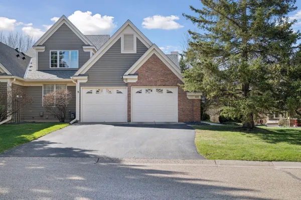 $449,900 | 1688 Wexford Way, Woodbury, MN 55125