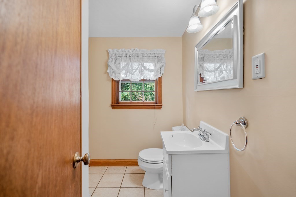 3 Drummond Road Stoneham, MA 02180 - Photo 20 of 24 Gallery Image 20