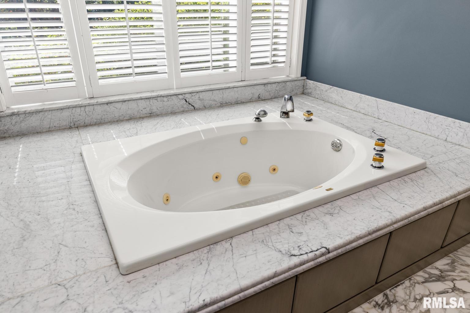 11900 North Hickory Grove Road Dunlap, IL 61525 - Photo 37 of 91