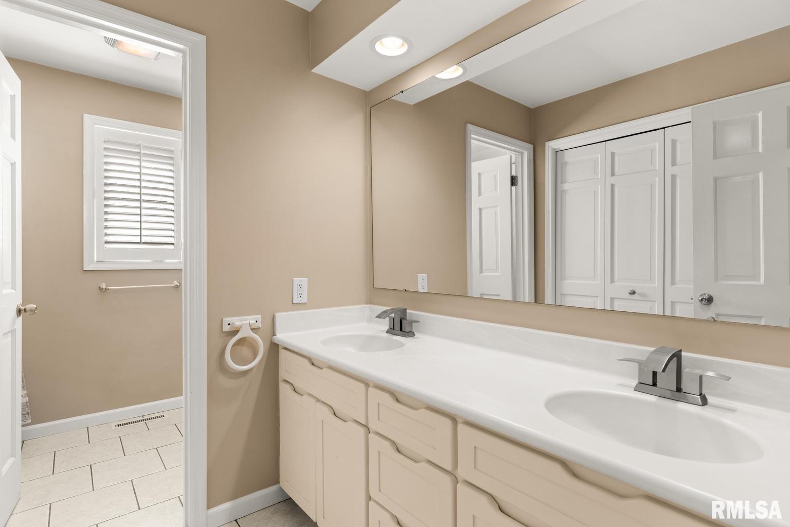 11900 North Hickory Grove Road Dunlap, IL 61525 - Photo 49 of 91