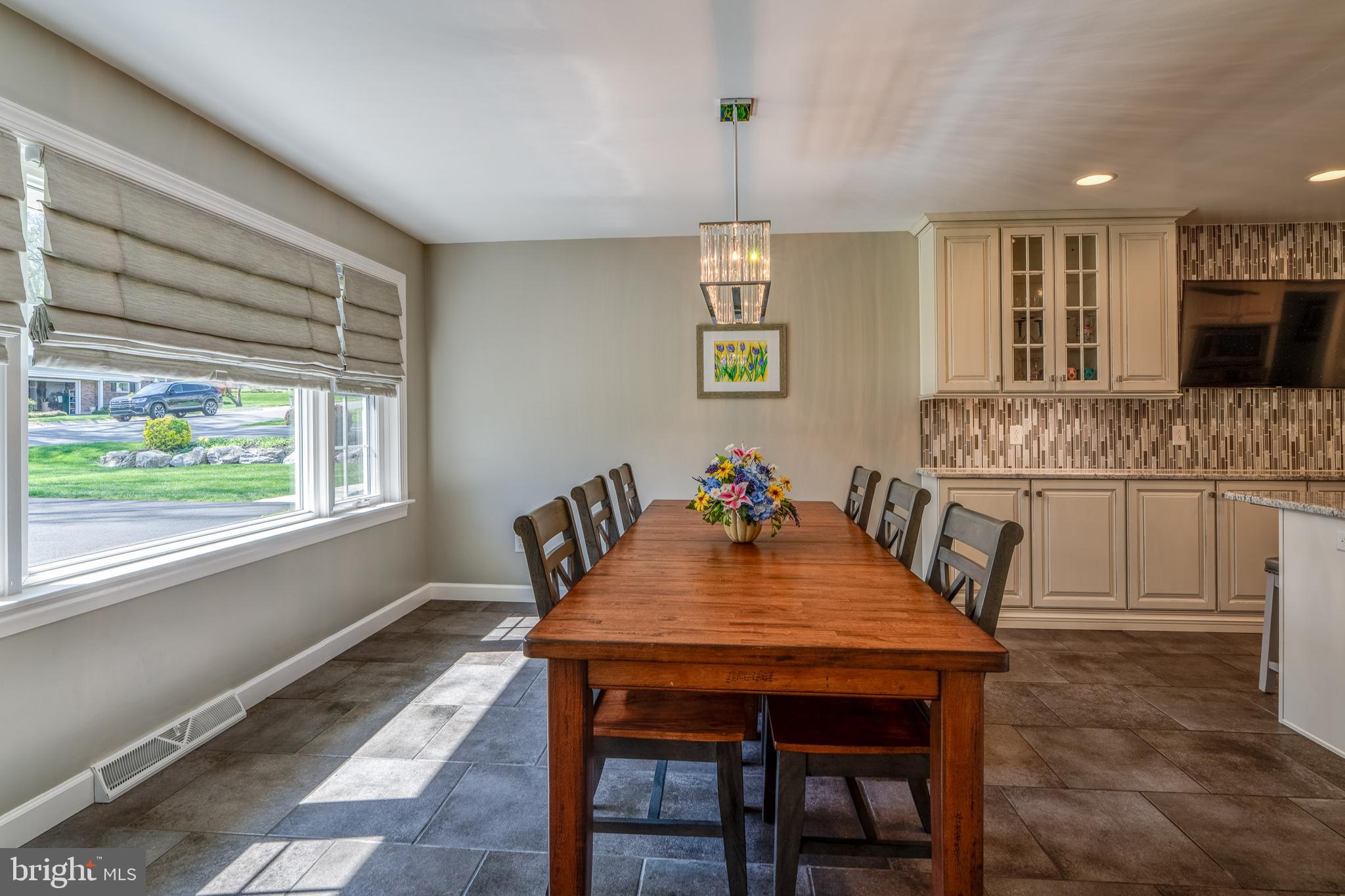 1617 Farr Road Wyomissing, PA 19610 - Photo 34 of 87 Dining room
