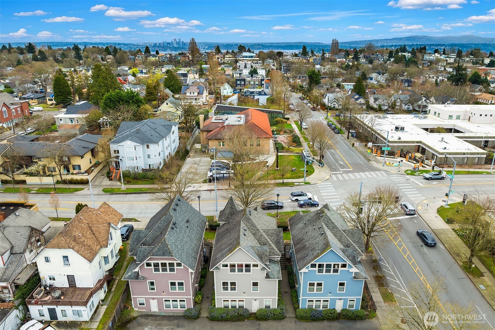 107 23rd Avenue, Unit A Seattle, WA 98122 - Photo 26 of 29 an aerial view of multiple house