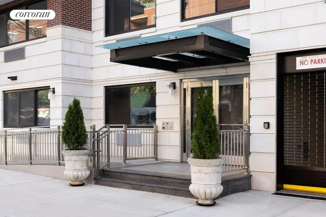 $765,000 | 23-16 31st Avenue, Unit PHB | Astoria