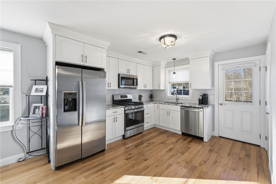 1 Winston Way, Unit 1 Johnston, RI 02919 - Photo 9 of 28