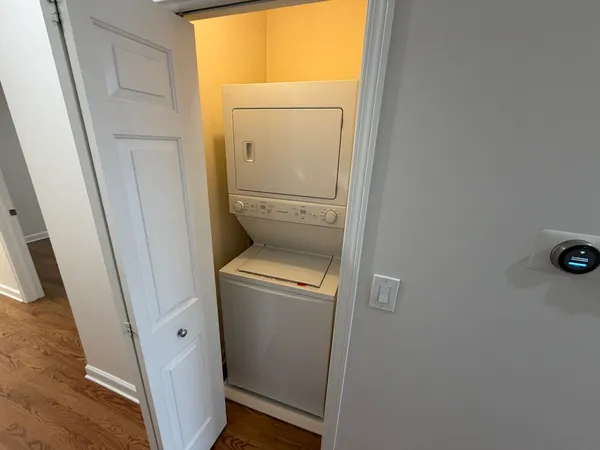 $5,700 | 1347 North Sedgwick Street, Unit 4N, Chicago, IL 60610