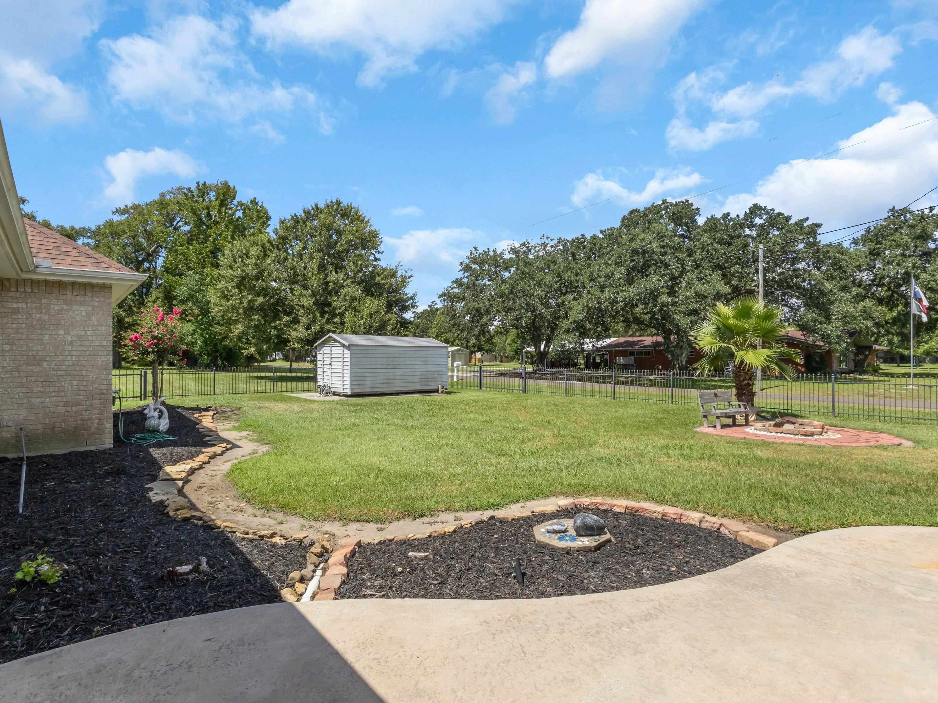 985 Sharp Street Bridge City, TX 77611 - Photo 42 of 50 Gallery Image 42