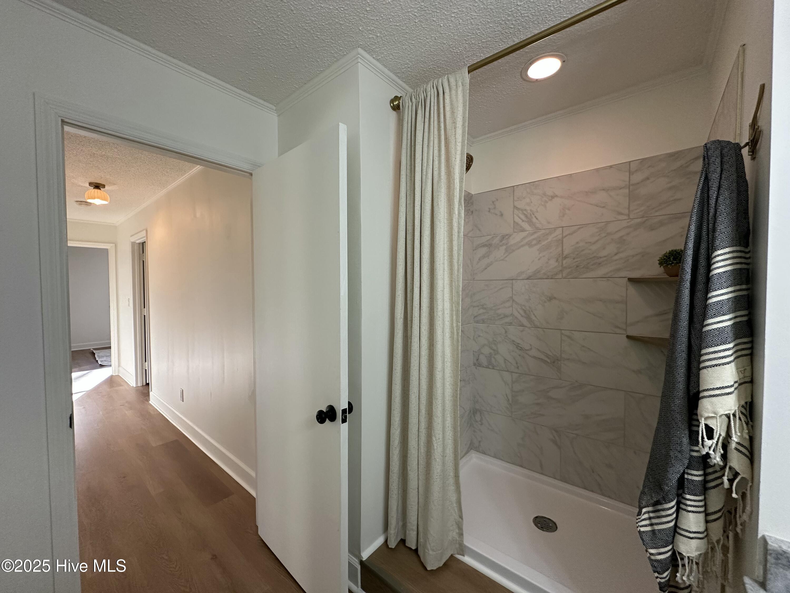 111 Asbury Road Cove City, NC 28523 - Photo 11 of 52 Hall bath-shower