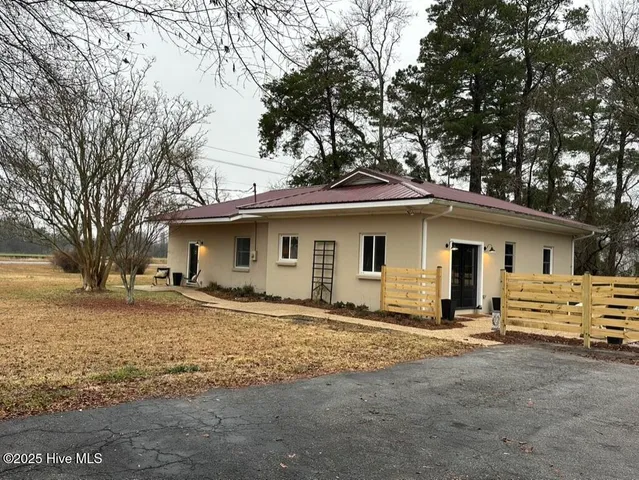 $375,000 | 111 Asbury Road, Cove City, NC 28523