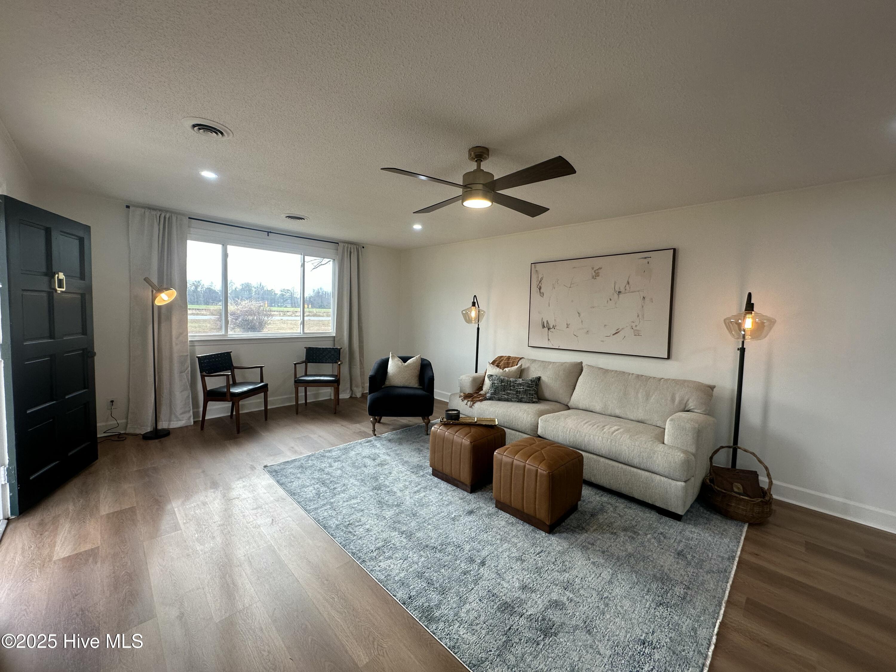 111 Asbury Road Cove City, NC 28523 - Photo 8 of 52 Living Room #3
