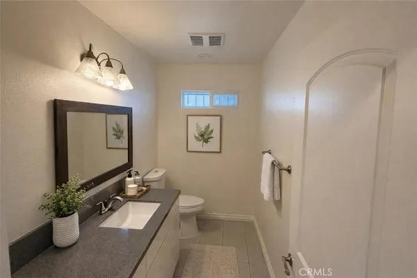 $3,420 | 12500 Wilmington Avenue, Unit B, Compton, CA 90222