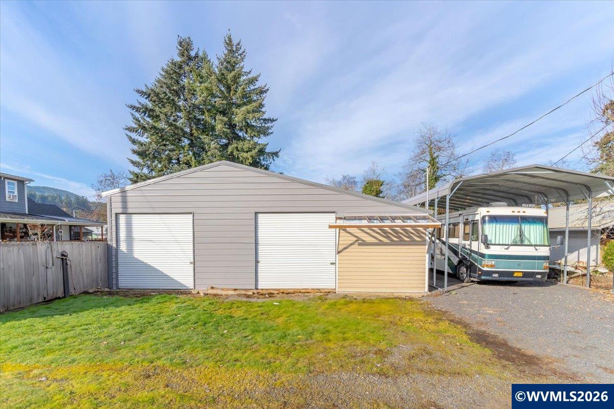 817 Main Street Lyons, OR 97358 - Photo 2 of 45
