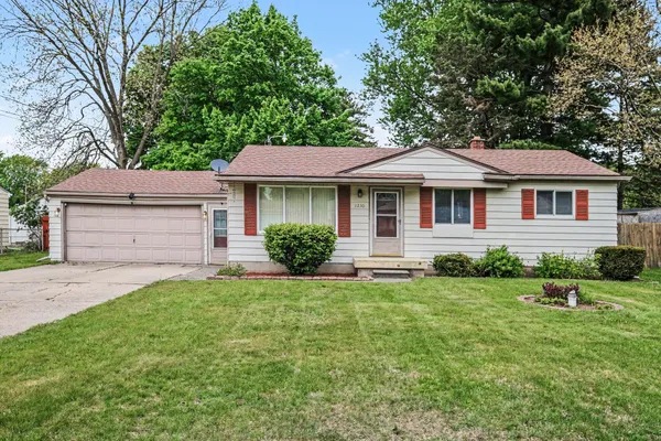 $189,900 | 1230 Peachwood Drive, Flint, MI 48507