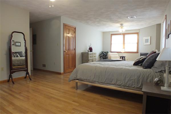 23 Long Meadow Road Chelmsford, MA 01824 - Photo 11 of 23 Gallery Image 11