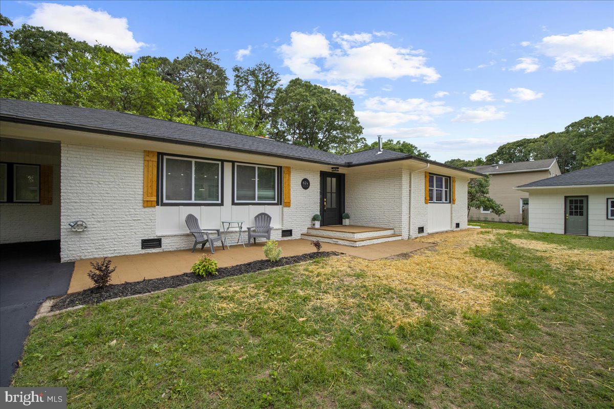 624 Sutton Drive Pasadena, MD 21122 - Photo 41 of 64 Front View