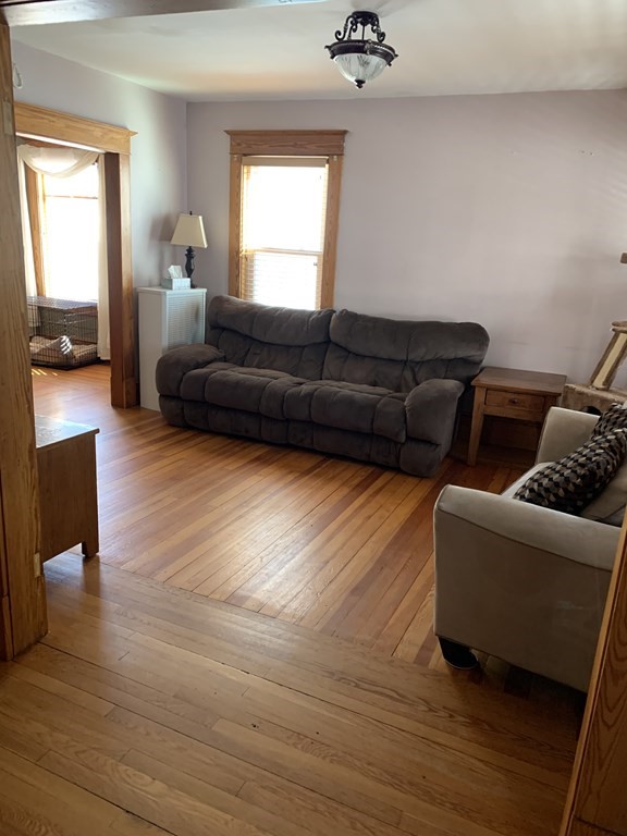 39 Ridgewood Avenue Holyoke, MA 01040 - Photo 23 of 26 Gallery Image 23